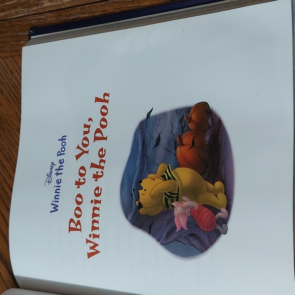 Disney Scary Storybook Collection - Picture 15 of 16